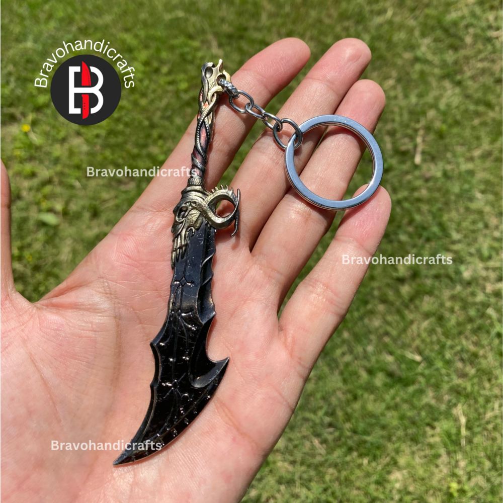 Daiyamondo Kratos God Of War Weapon Metal Keychain Silver Chaos ...