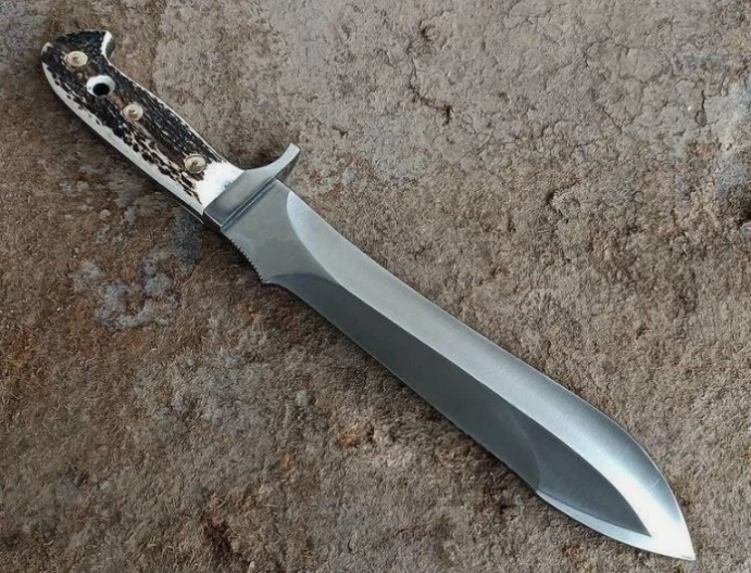 German 1095 Steel Knife