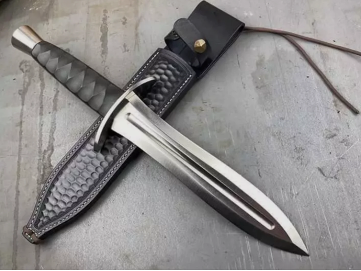 Hunting Dagger Bowie Knife