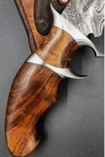 DAMASCUS STEEL HUNTING KNIFE
