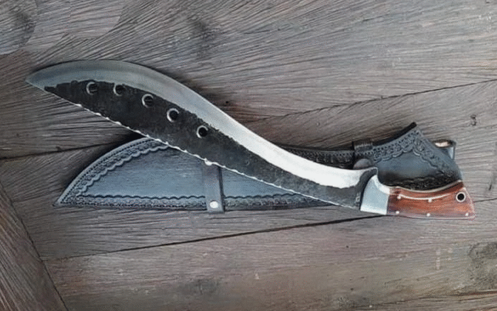 MACHETE SWORD WOODEN HANDLE