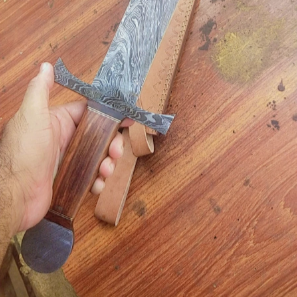 Custom Handmade Damascus Steel Short Sword Dagger with Leather Sheath Full Tang