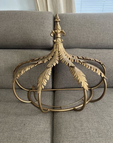Gorgeous Metal Wall Decor Tester Bed Crown Princess Canopy in Gold Tone