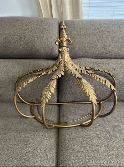 Gorgeous Metal Wall Decor Tester Bed Crown Princess Canopy in Gold Tone