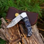 folding knife